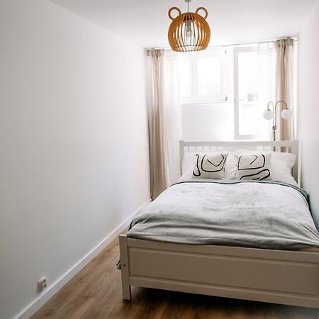 Apartament Antrakt Jelenia Gora Bagian luar foto